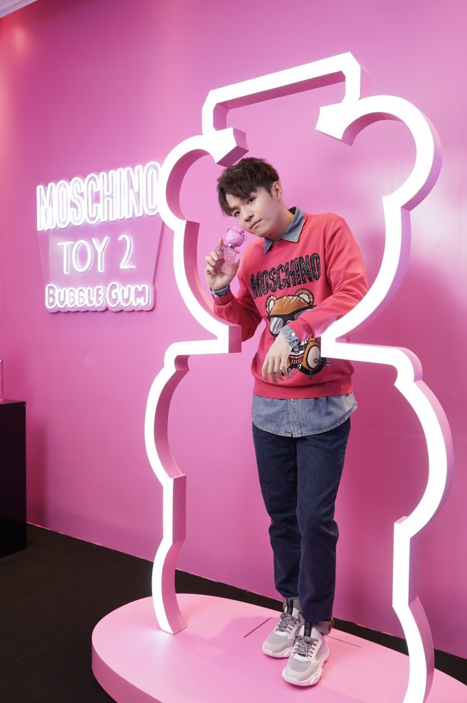 mirror成員Ian愛MOSCHINO TOY 2 