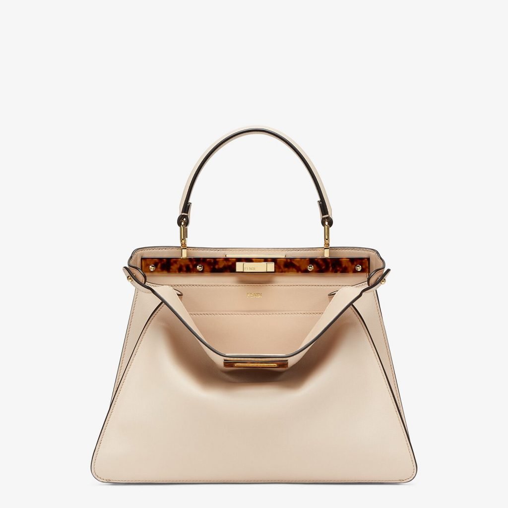 Fendi Peekaboo Isseu 淡粉色皮革手袋 Medium (HK$36,500)